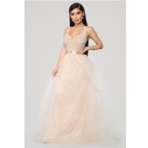 Swing Around Gown by FashionNova 2XL (16)